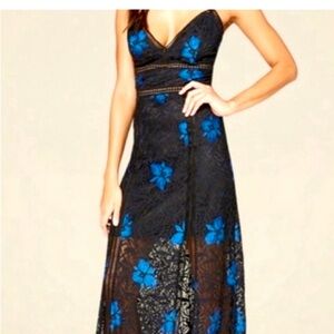 Bebe lace long dress Black And Blue.